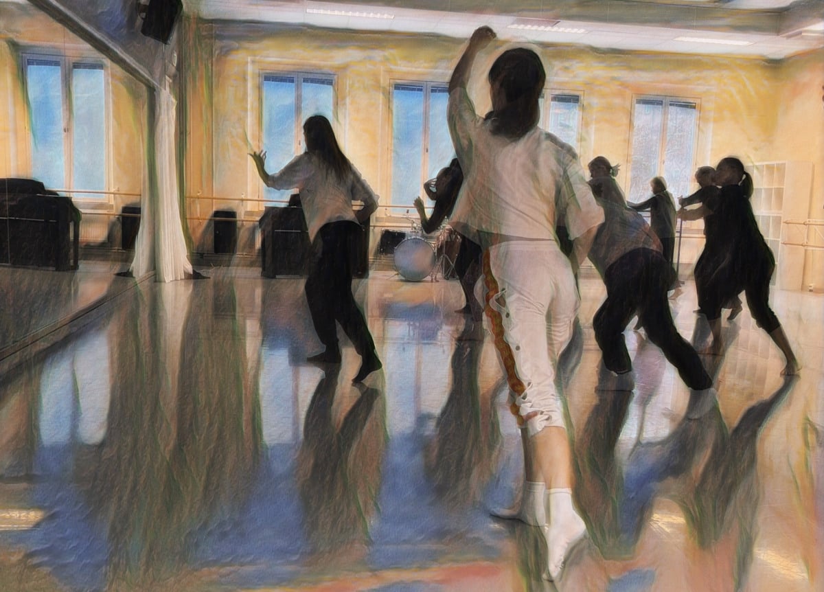 En målning av en grupp människor som dansar.
