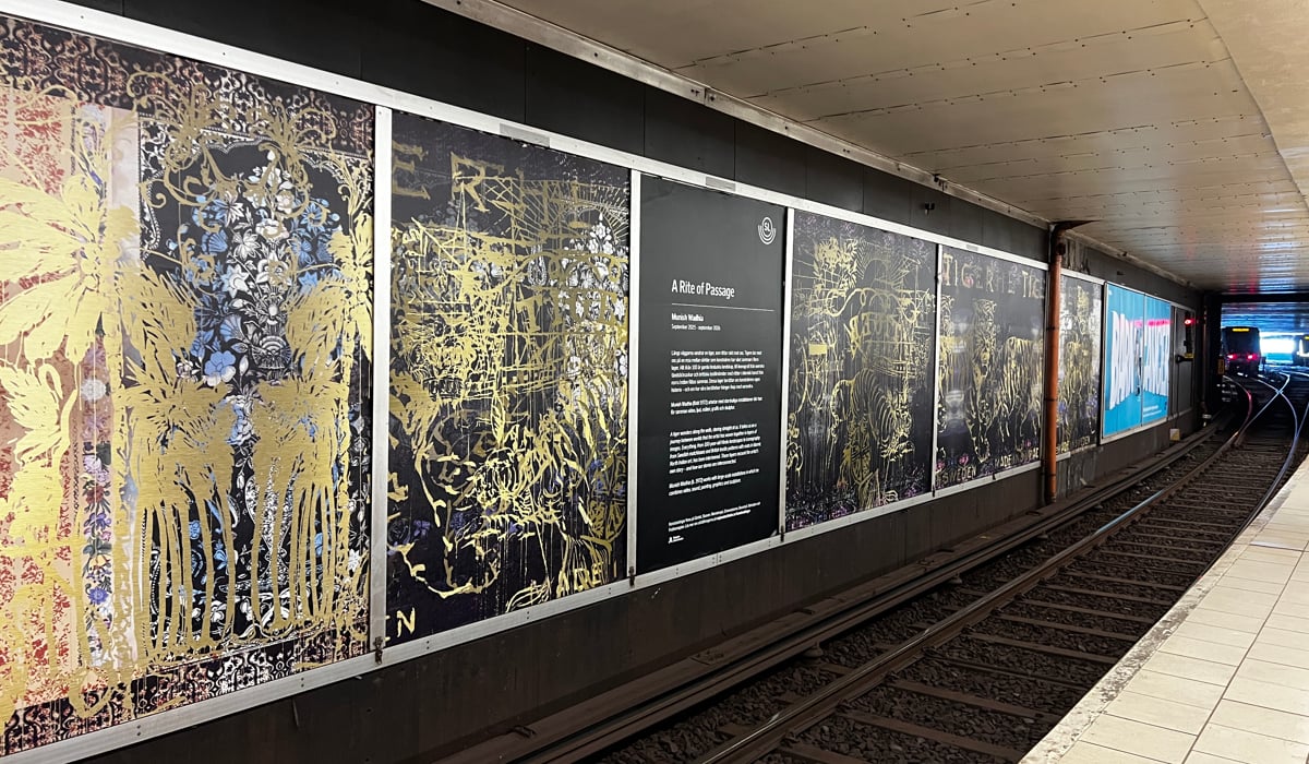 konsttavlor på Slussens tunnelbanestation.