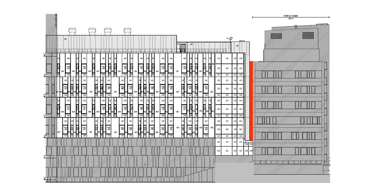 Svart-vit ritning av byggnader vid Södertälje sjukhus. Betraktningsavstånd markerat.