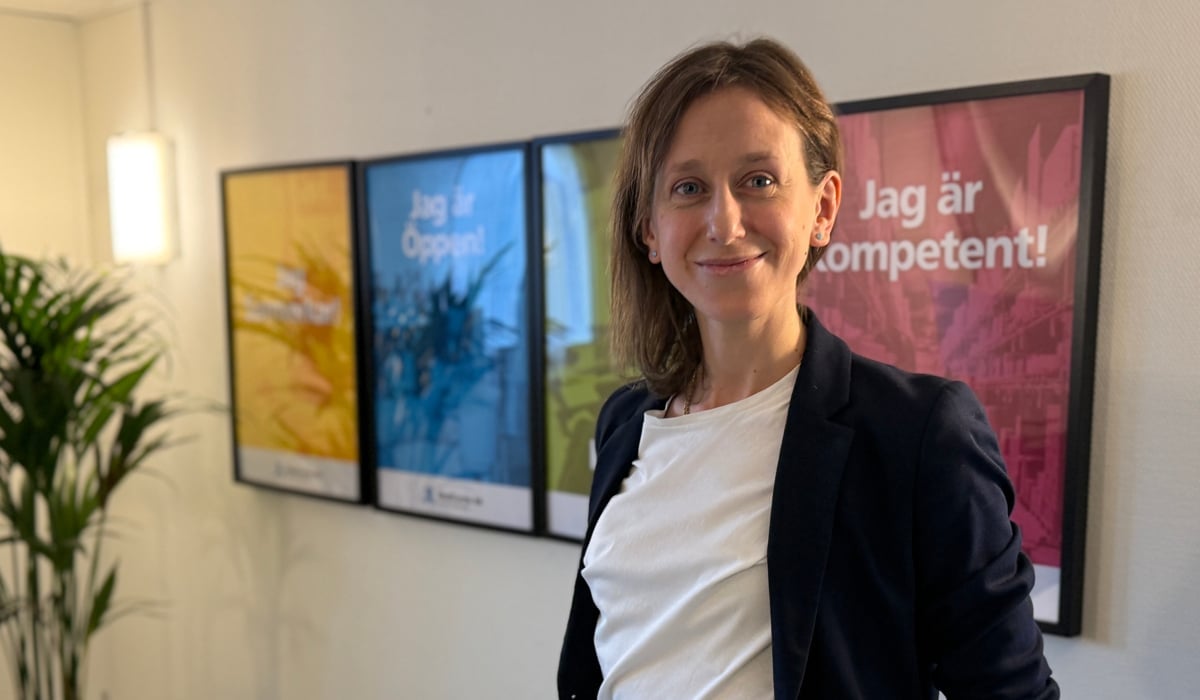 Kvinna i kontorsmiljö