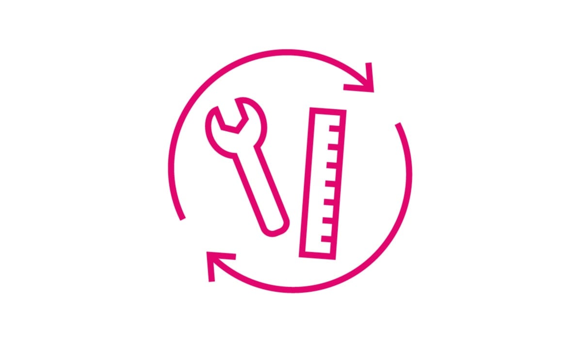 Bild på innovationsprocessen  med symboler för varje steg. På denna bild finns en symbol med en skiftnyckel och en linjal.