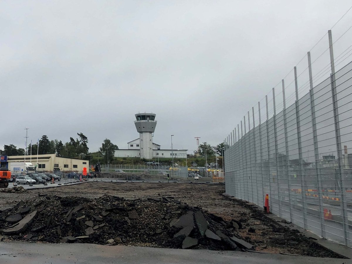 Markarbeten vid Tvärbanans hållplats Bromma flygplats