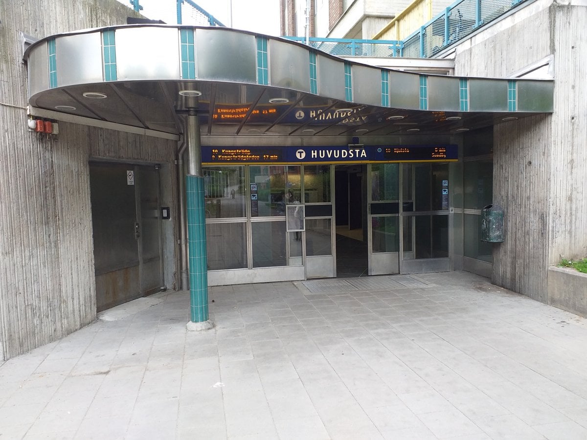 Huvudsta tunnelbanestation