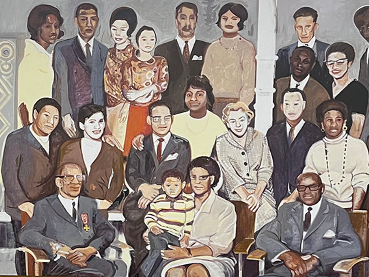 Målat familjeporträtt efter ett foto.