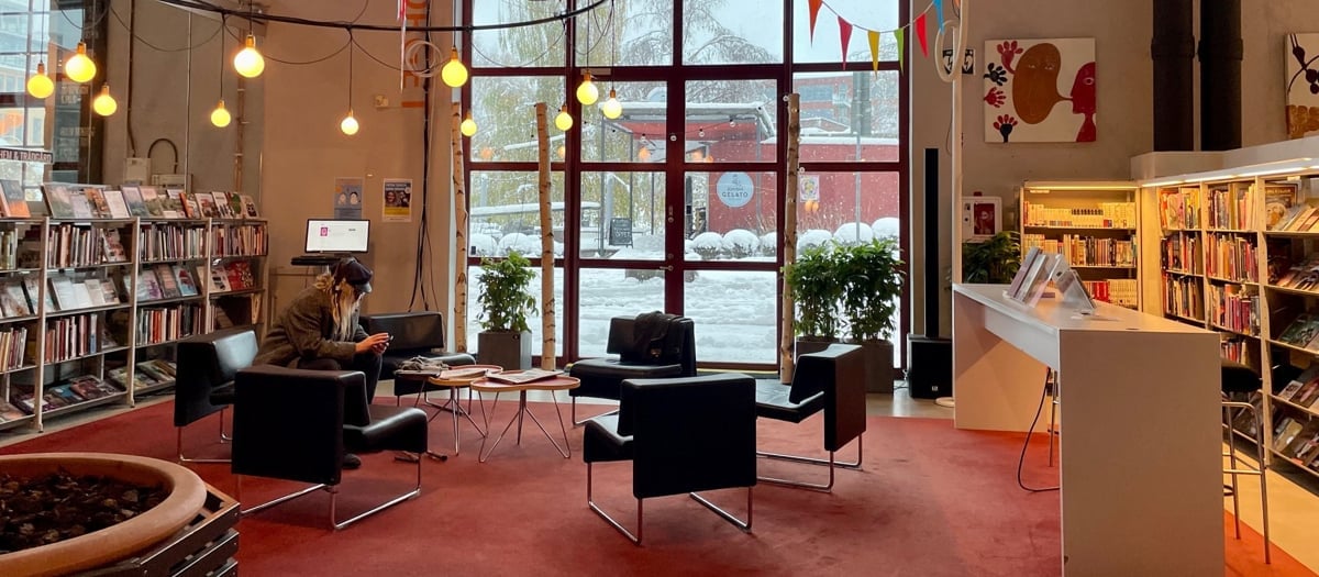 Inredning på Sickla bibliotek