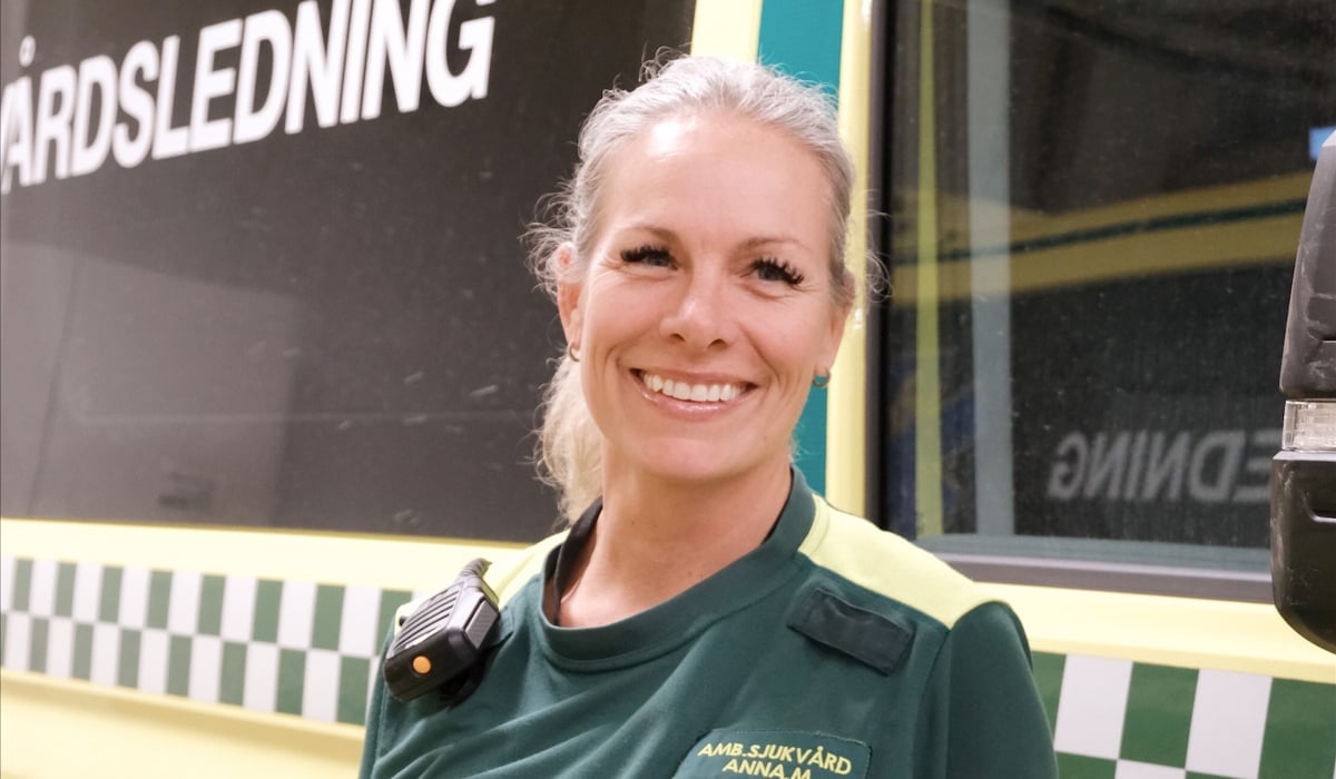 Porträttbild av ambulanssjukvårdare Anna Mandic