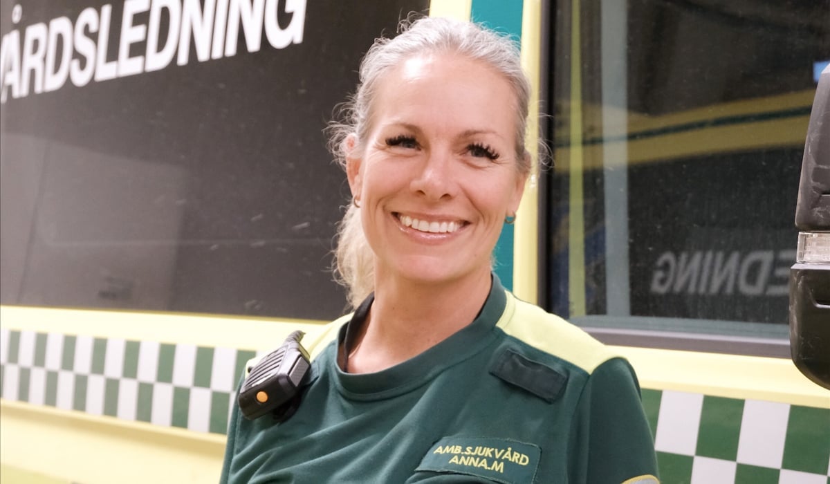 Porträttbild av ambulanssjukvårdare Anna Mandic