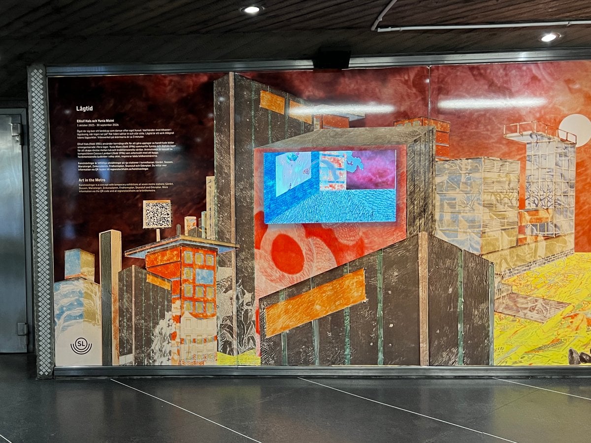 En målning på väggen i en tunnelbanestation.