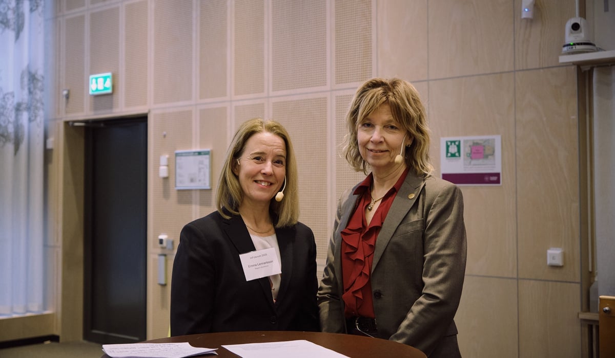 Regiondirektör Emma Lennartsson och Karolinska Institutets rektor Annika Östman